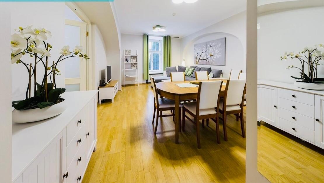 Tallinnhousing Knights And Nobility -3 Bdr Home Eksteriør bilde